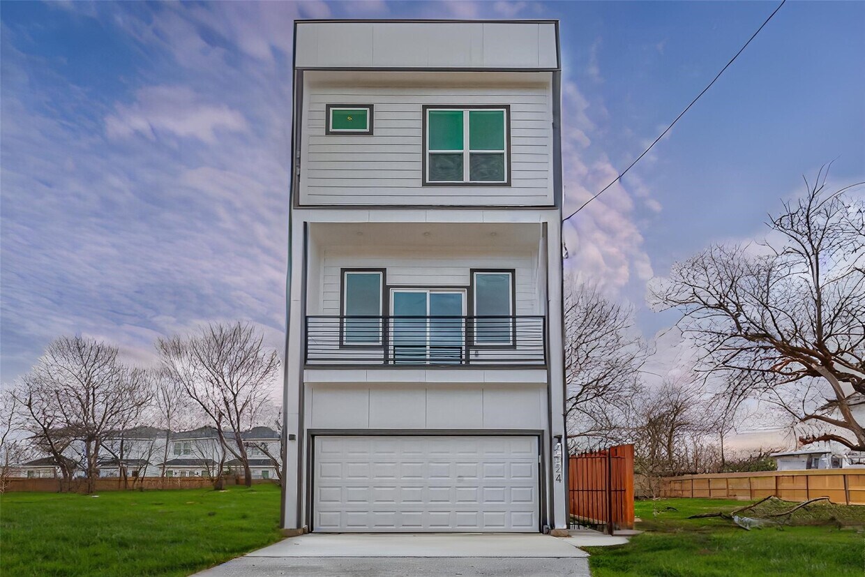 Foto principal - 3624 Goodhope St