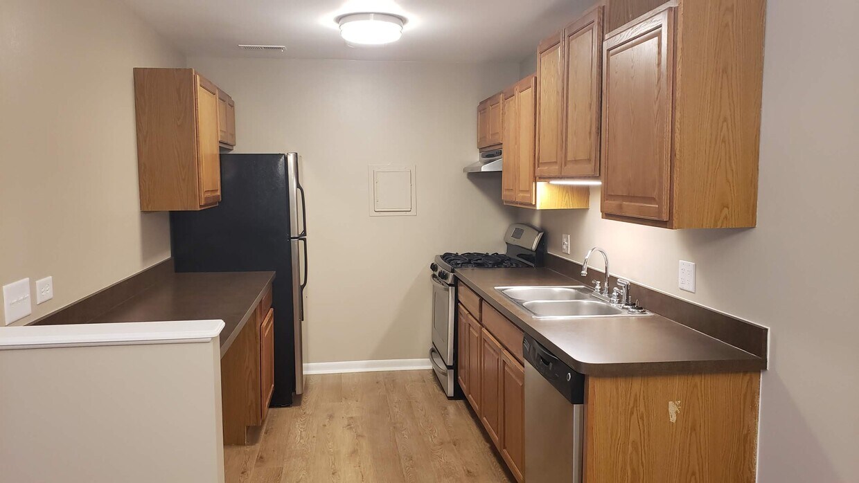 508 N Cass Ave Unit 202, Westmont, IL 60559 Apartments in Westmont