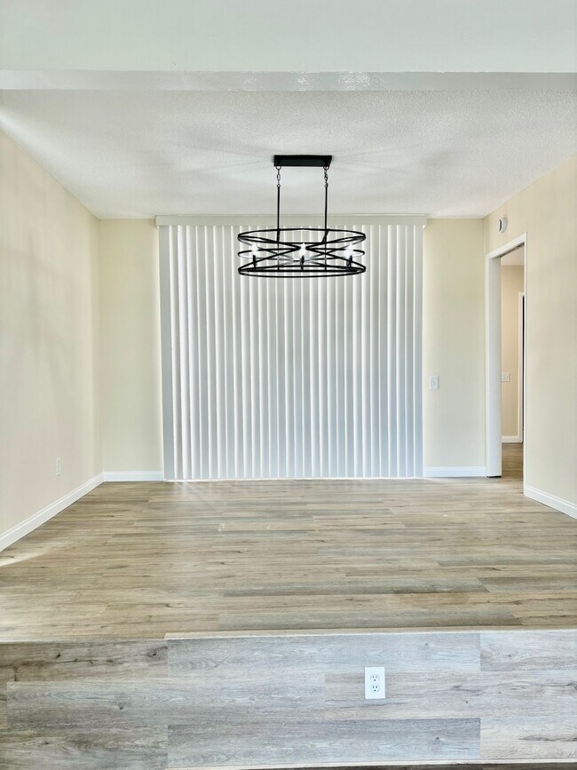 Building Photo - 28192 Rey de Copas Ln