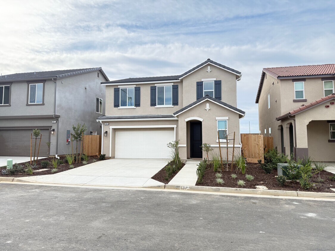 Foto principal - 2865 E Escarpa Dr