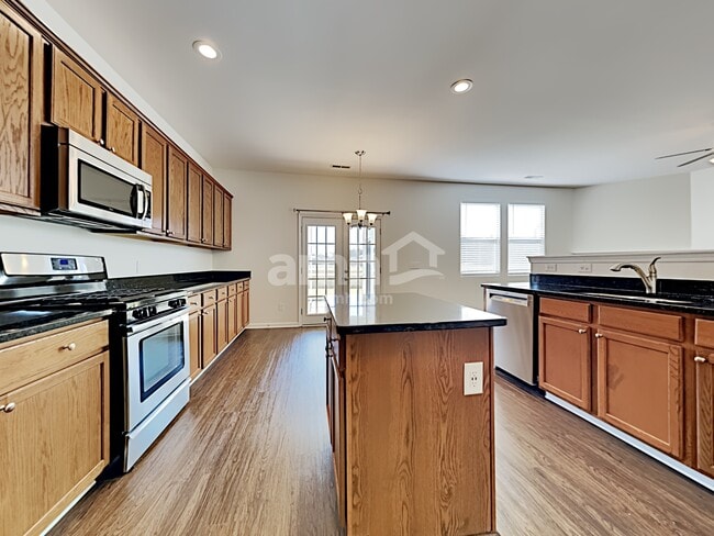 Building Photo - 341 Peters Creek Dr