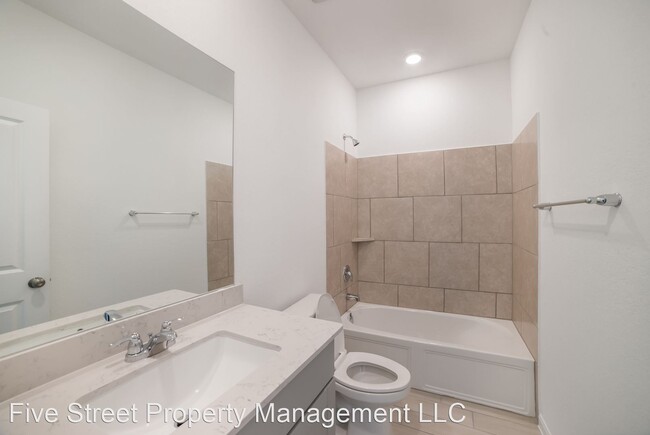 Foto del edificio - 5 br, 4 bath House - 5443 Tallgrass Blvd