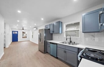 Building Photo - 3523 McIlhenny St