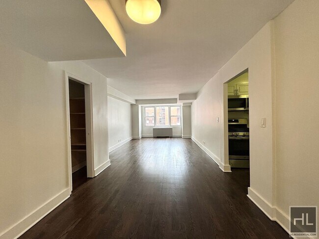 Foto del edificio - EAST 63 STREET