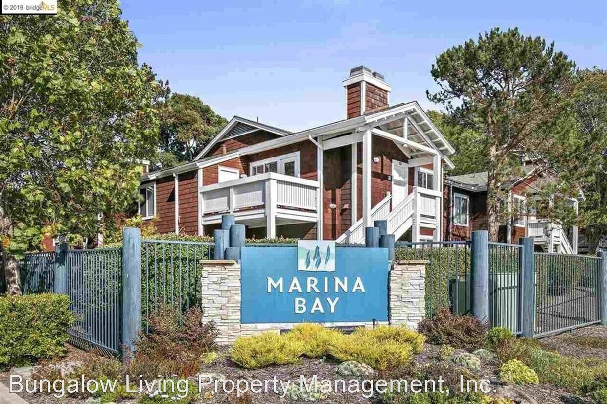 59 Marina Lakes Dr, Richmond, CA 94804