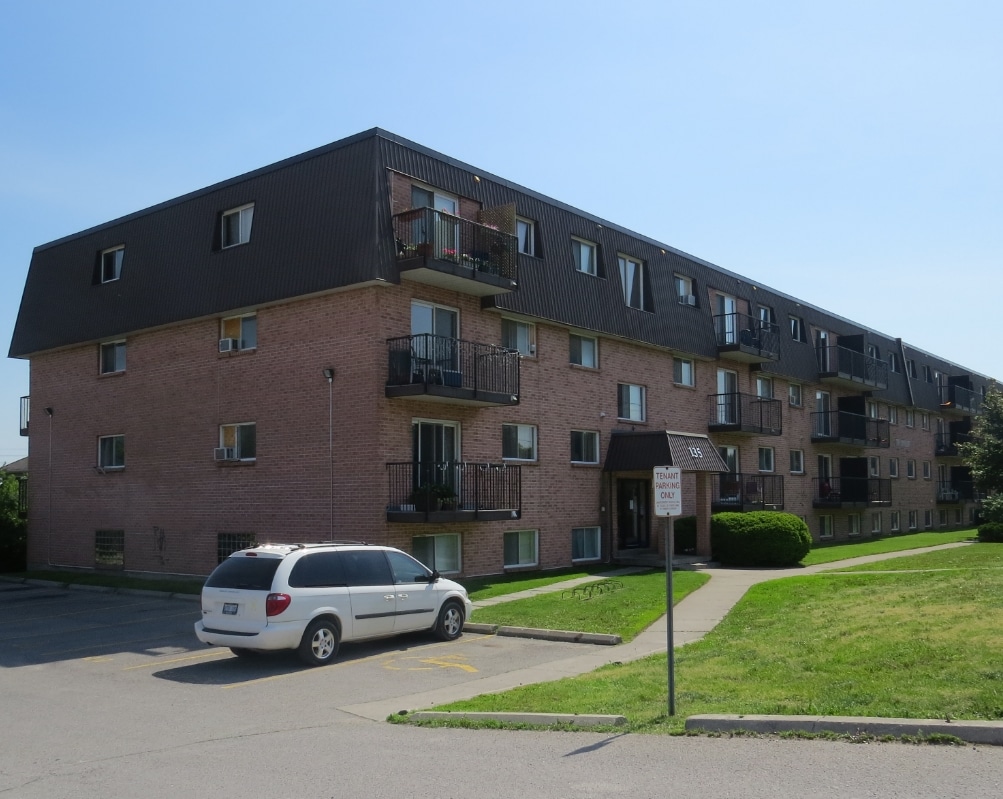 135 Tracey St, Belleville, ON K8P 4Z6 Apartments 135 Tracey St
