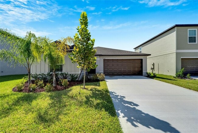 Building Photo - 5017 Fiddle Fig Ave