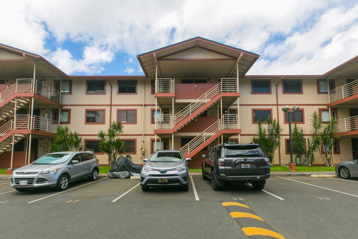 98626626 Moanalua Loop, Aiea, HI 96701 Townhome Rentals in Aiea HI