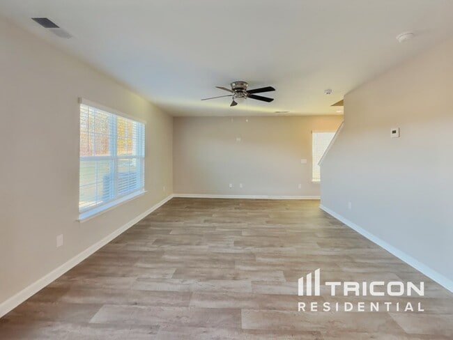 Building Photo - 5235 Ironwood Dr