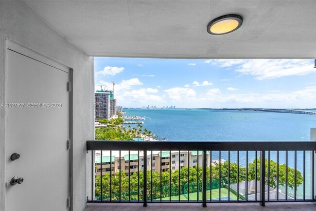 Building Photo - 2333 Brickell Ave