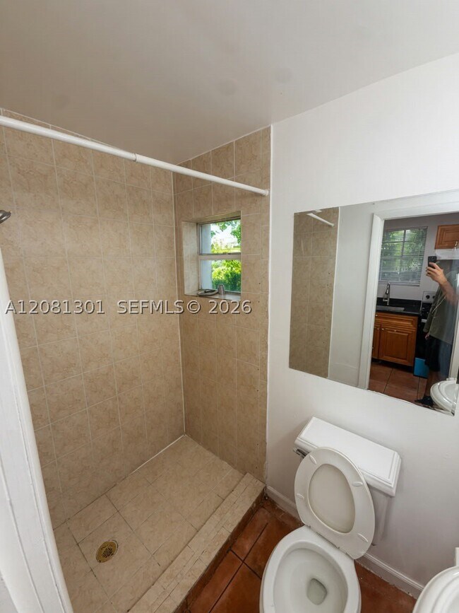 Foto del edificio - 715 NW 116th St