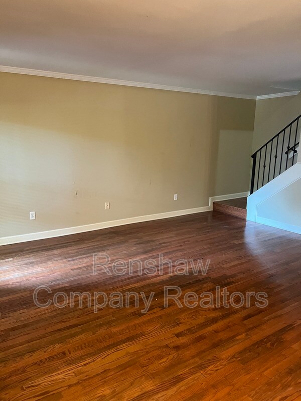 Building Photo - 697 S Belvedere Blvd
