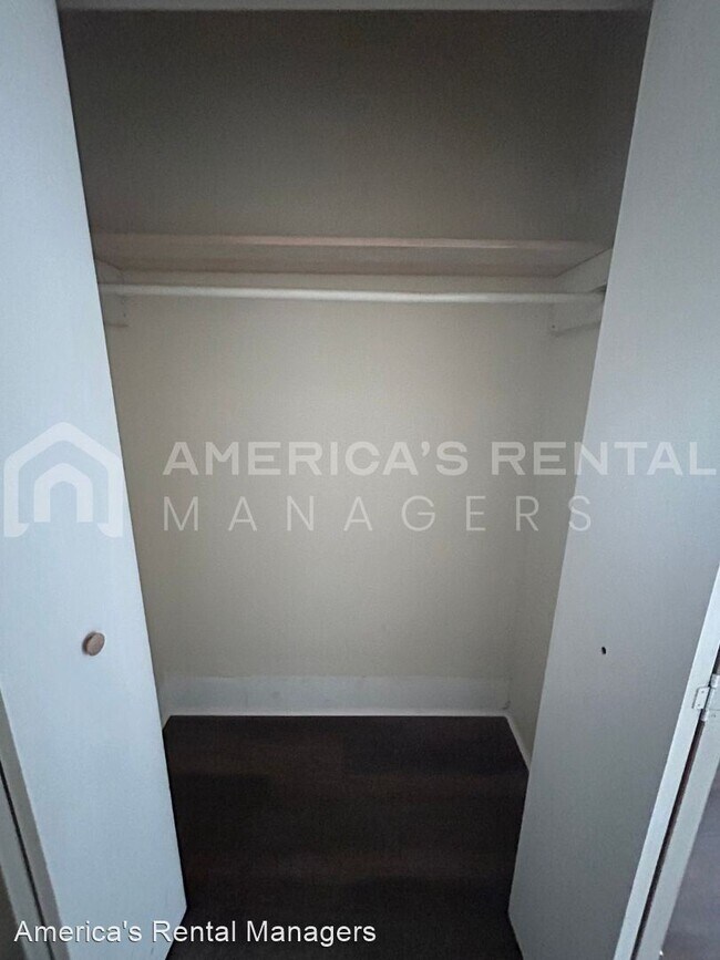 Foto del edificio - 3 br, 1 bath House - 1742 Linthicum Street