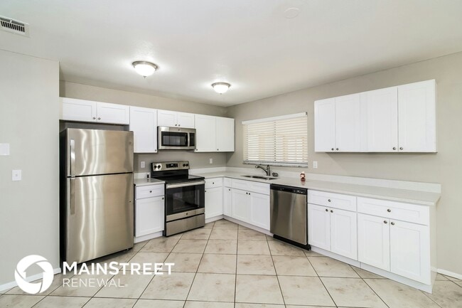 Building Photo - 5142 Escalante Dr