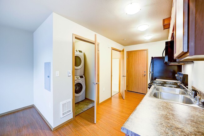 Foto del interior - DubSea Apartments | Modern Apartment Homes w/ In-Unit Laundry