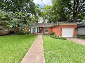 Building Photo - 3766 Park Ln
