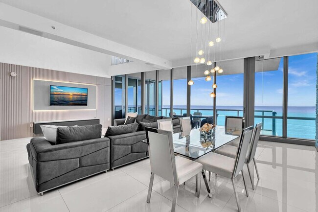 Foto del edificio - 17121 Collins Ave