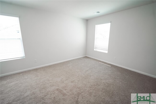 Building Photo - 112 Red Admiral Ln