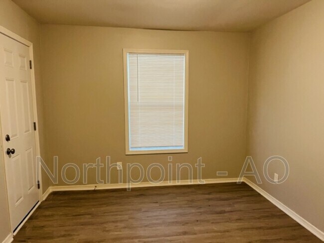 Building Photo - 4917 Brookstone Pl