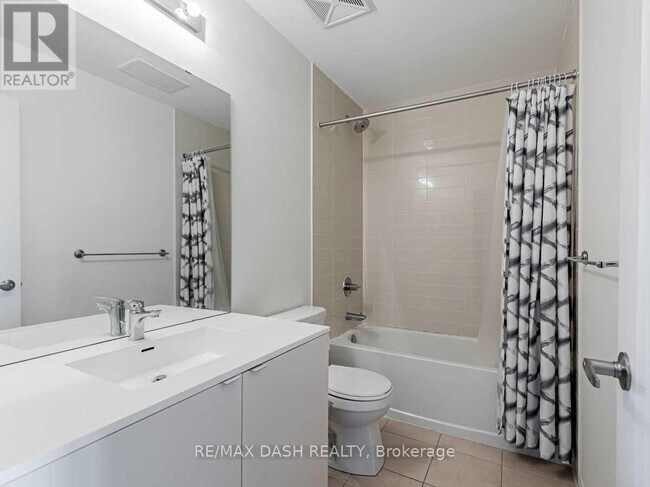 Photo du bâtiment - 1110 Briar Hill Ave