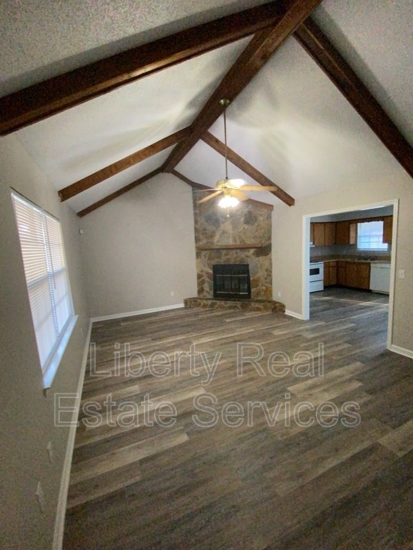 Foto del edificio - 129 Deann Dr