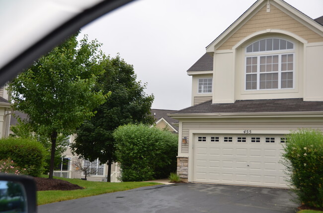 Building Photo - 455 Vaughn Cir