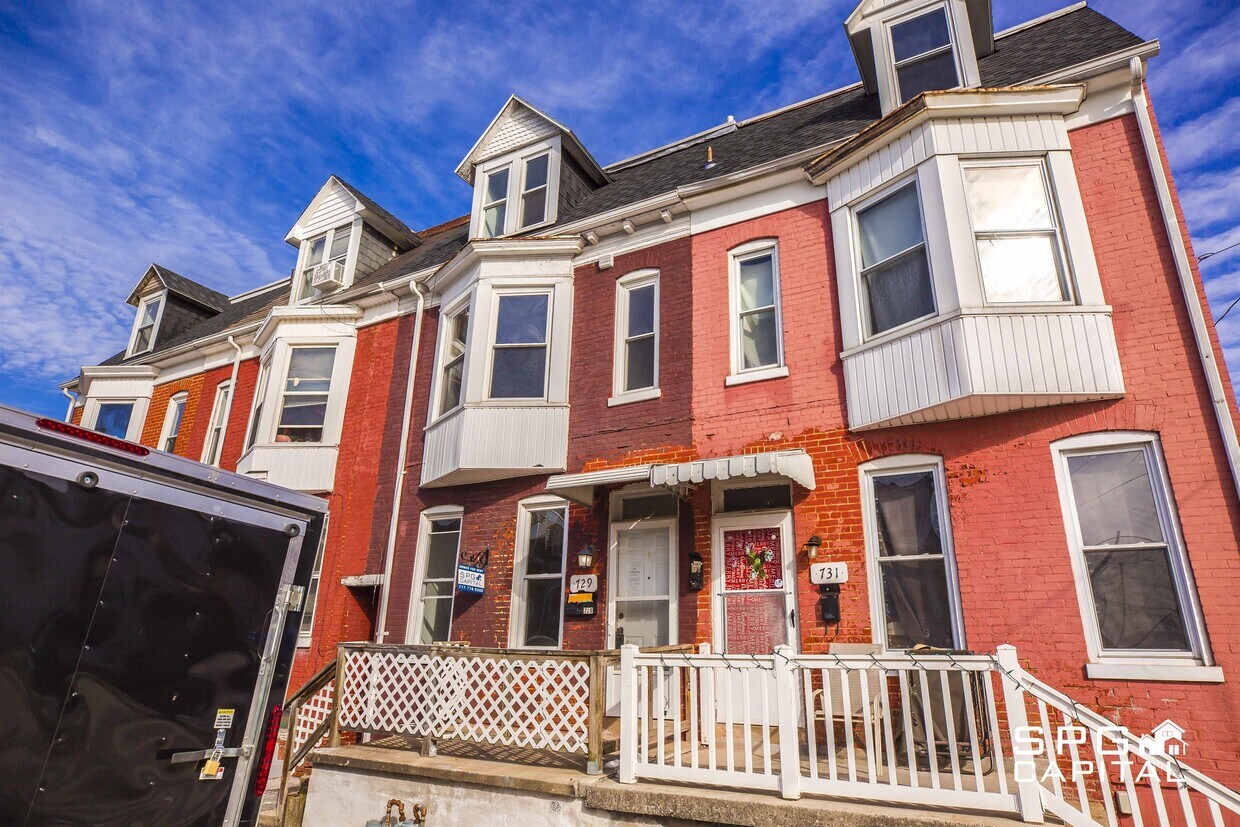 Primary Photo - 729 Manor St