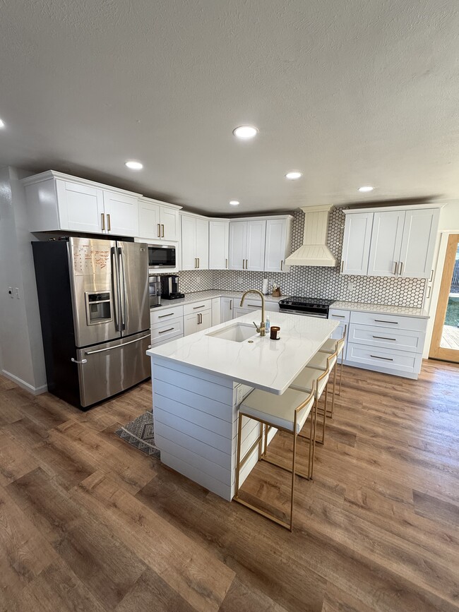 Building Photo - 7923 S Carr Ct