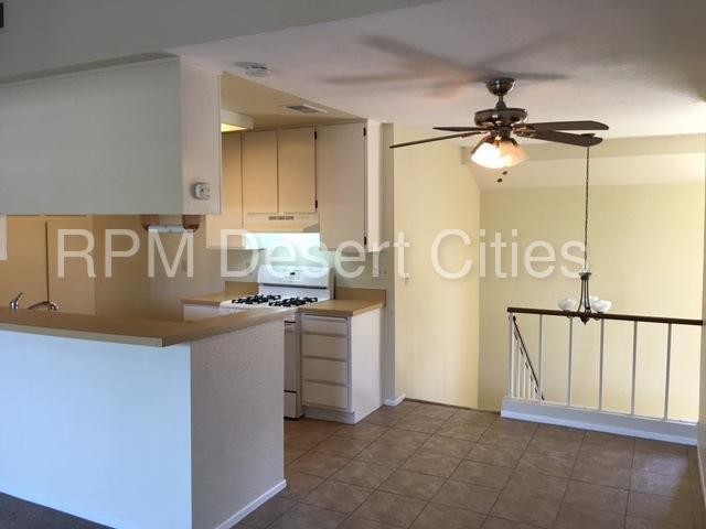 Building Photo - 74533 Sagebrush Dr