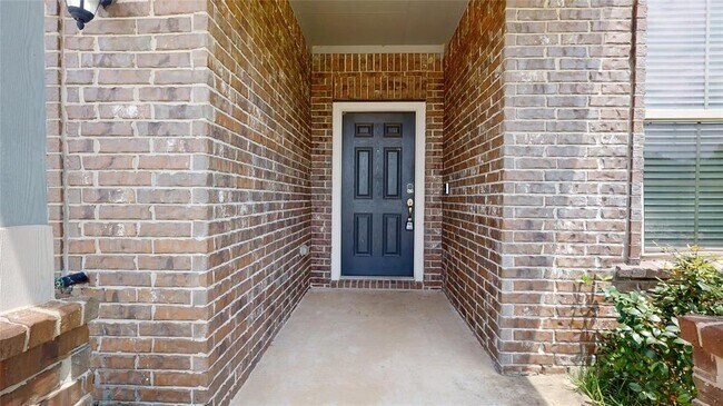 Foto del edificio - 24702 Crimson Pine Dr