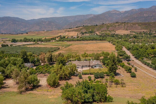 Foto del edificio - Ojai Horse Ranch