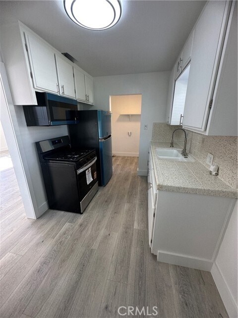 Foto del edificio - 453 N Bandini St