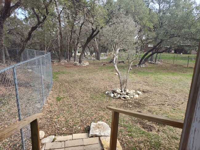 Building Photo - 1867 Tanglewood Trl