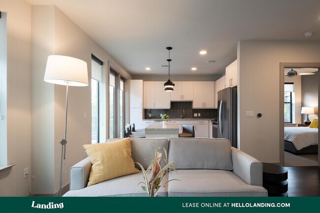 Foto del edificio - 1614 E 6th St