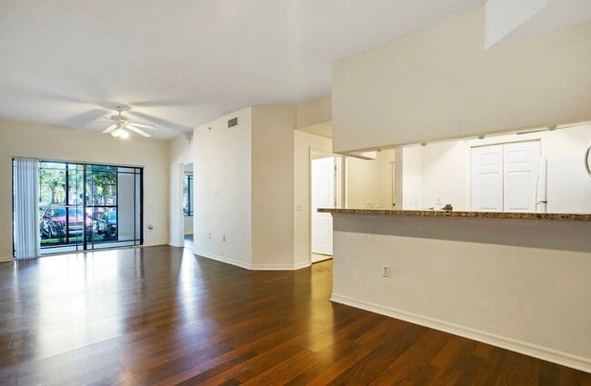 Building Photo - 2812 Grande Pky
