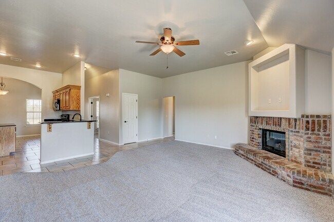 Foto del edificio - 2816 Coventry Manor Dr