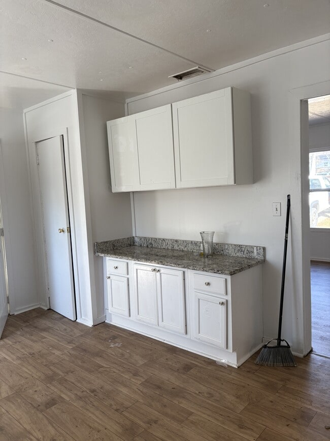 Foto del edificio - 3 Central Park Ct