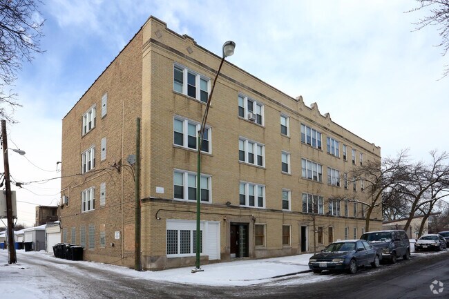 Primary Photo - 7224 N Rockwell St