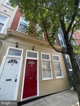 Building Photo - 1533 Light St