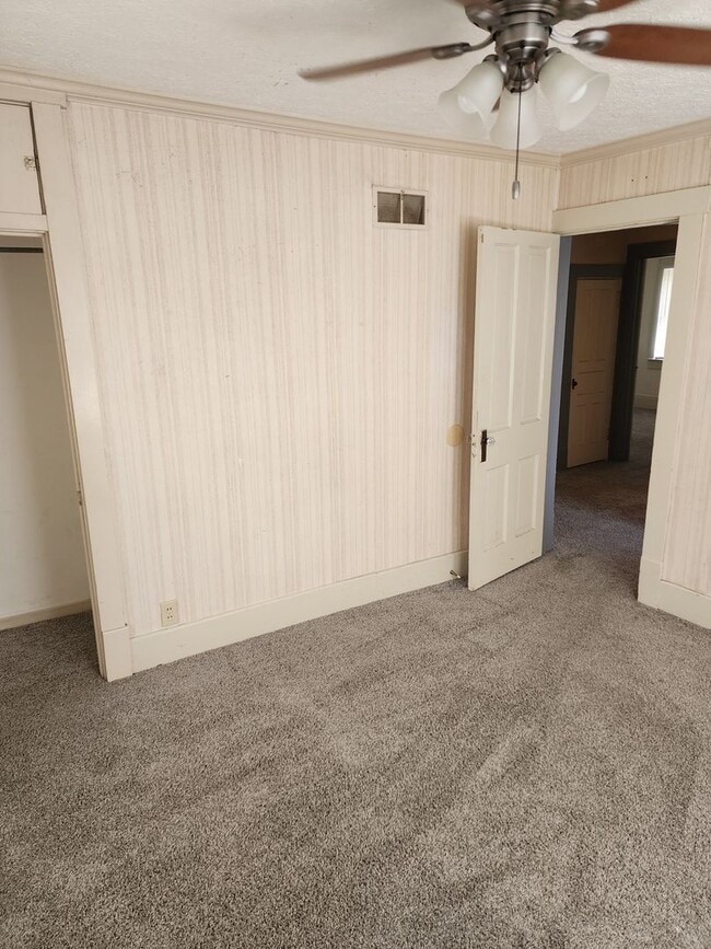 Foto del edificio - Two unit duplex