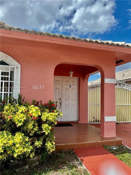Primary Photo - 10133 NW 127th Terrace