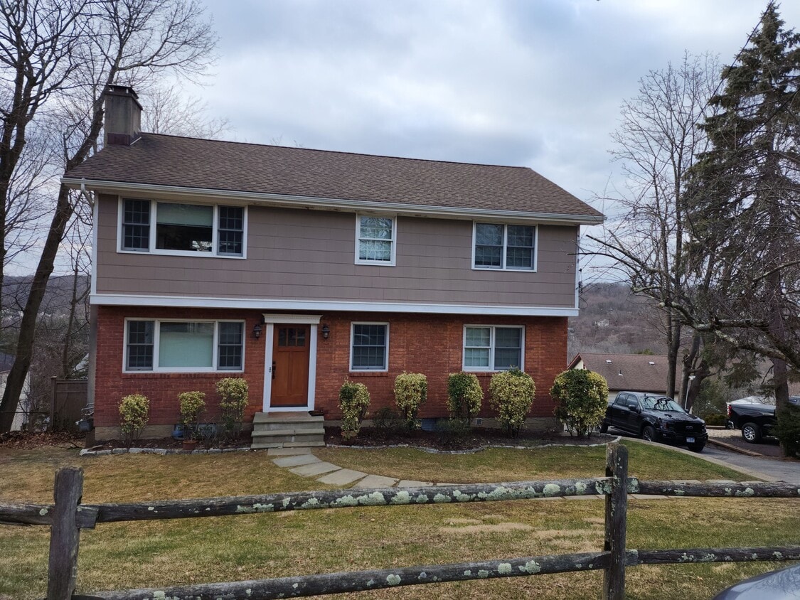 53 Custis Ave, White Plains, NY 10603 House Rental in White Plains