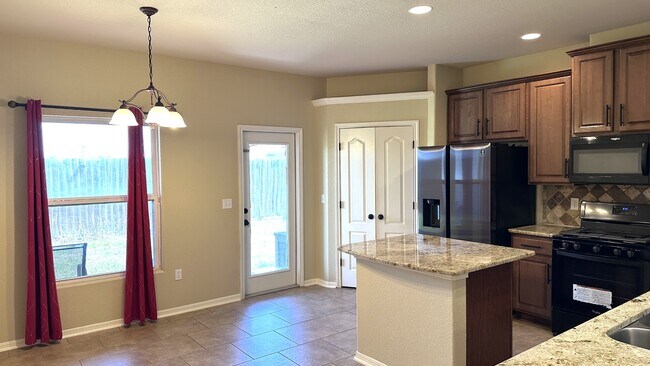 Foto del edificio - 7022 Boardwalk Ave