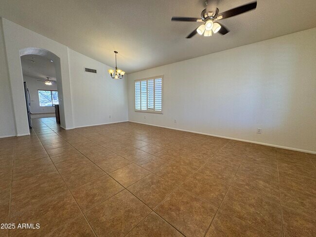 Foto del edificio - 28707 N 21st Ln