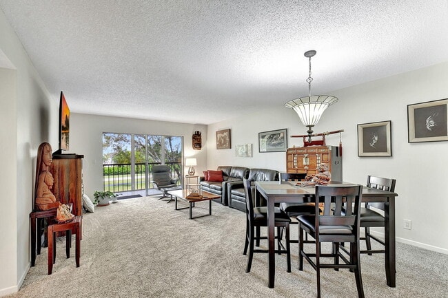 Foto del edificio - 7185 Huntington Ln
