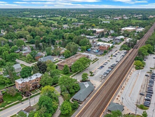 Foto del edificio - 4909 Spencer Ave