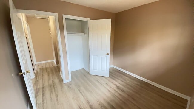 Building Photo - 4141 Redonda Ln