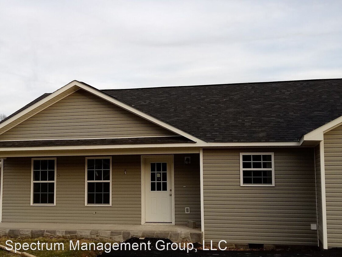 3 br, 2 bath House 1061 Rosella Drive House Rental in White Pine