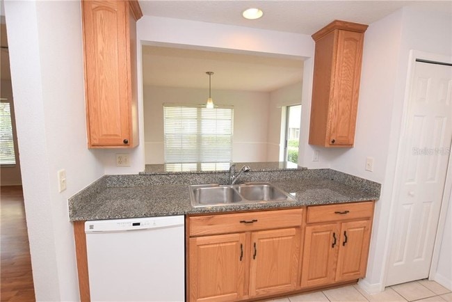 Building Photo - 5417 River Rock Rd