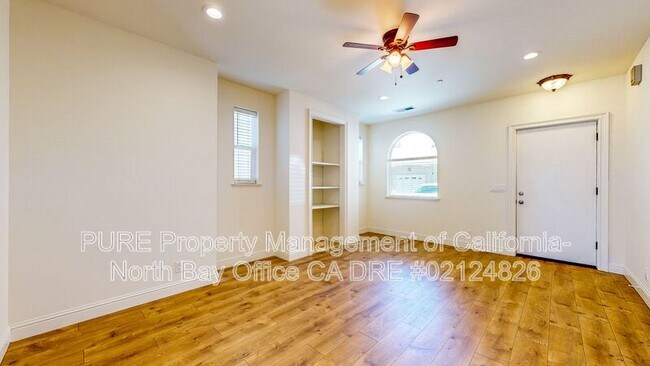 Building Photo - 1220 Carr Ave
